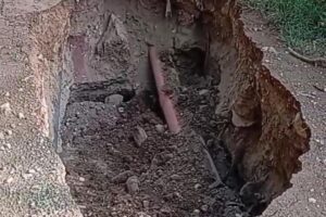 Sigue en revisión proyecto y reparación del socavón en el Camino Antiguo a Marfil