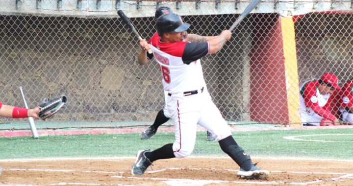 DESATAN TERROR LAS MOMIAS DE GUANAJUATO EN EL CAMPEONATO ESTATAL DE BEISBOL