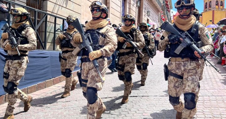 No se escatimarán recursos para equipar a los policías capitalinos: alcaldesa