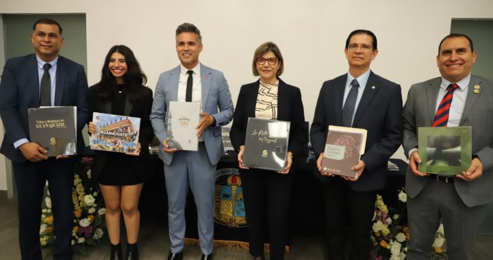 Secretaría de Turismo del Estado de Guanajuato dona acervo bibliográfico turístico a la UG 