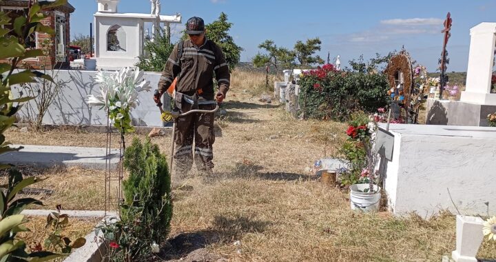 Listos operativos en panteones para el Día de Muertos