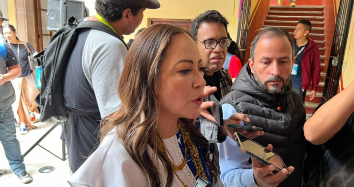 Recibe gobierno municipal de Guanajuato, distintivo ALVA por parte de la PRODHEG