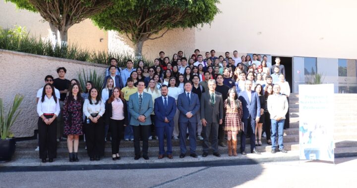 Refrenda UG convenio con Gobierno del Estado para el Servicio Social Profesional