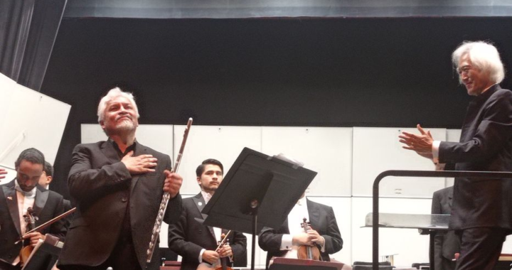 EL VIENTO SILBÓ CON SEDUCCION