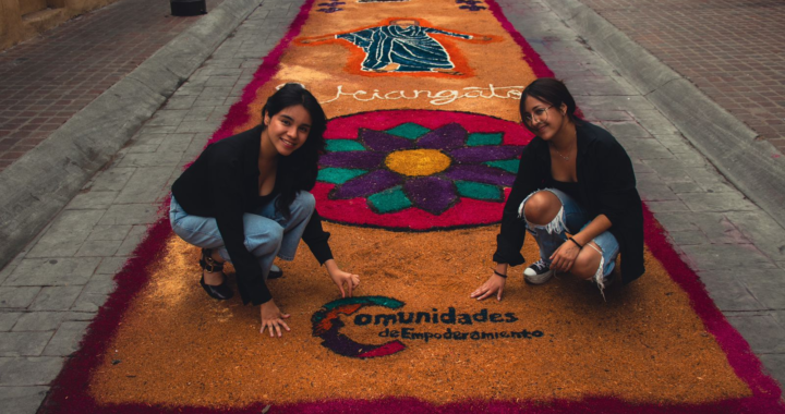 Jóvenes de YouthGTO pintan de colores la Octava Noche de Uriangato