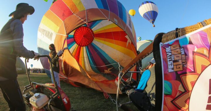 Comienza la magia en el cielo en León con cientos de globos aerostáticos en el aire