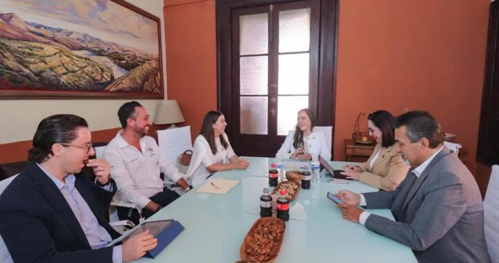 Impulsar el comercio local y traer nuevas inversiones, el compromiso de Samantha Smith