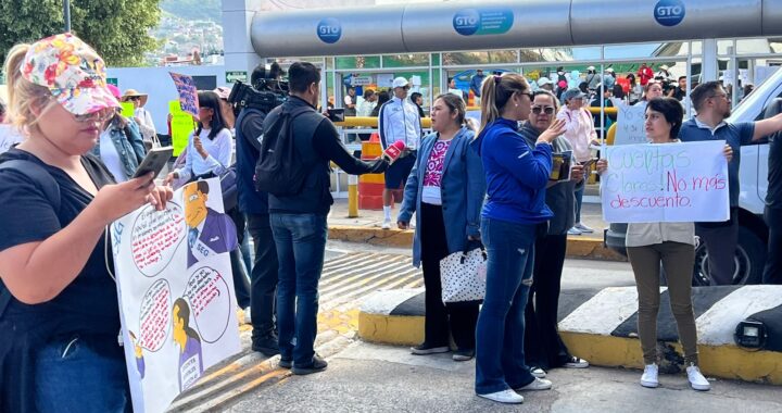 Maestros exigen respaldo del SNTE 45 ante su movimiento pacifista; rechazan revisar su situación fiscal
