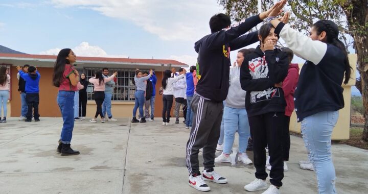 Busca DIF municipal, recabar mil 500 mochilas con útiles escolares para dar a estudiantes de prepa