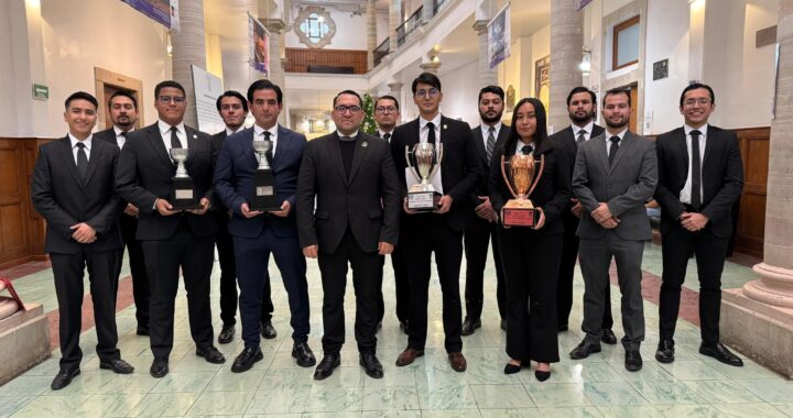 Equipos UG de Litigación Oral destacan en la Competencia Universitaria de Litigación Penal Adversarial 2024