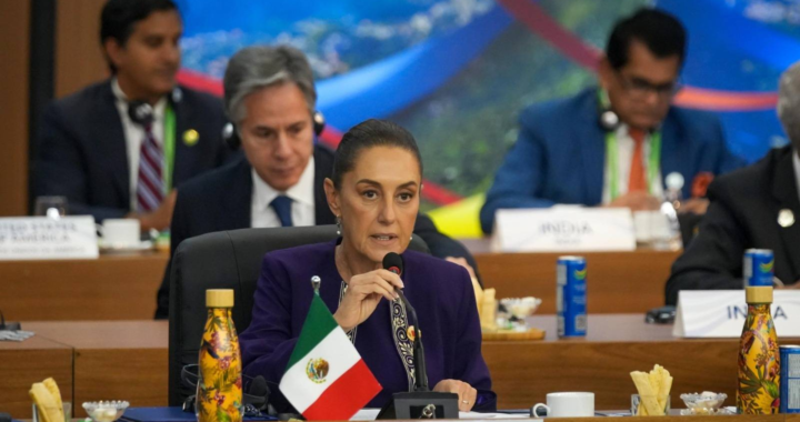 Claudia frente al mundo, primer acercamiento