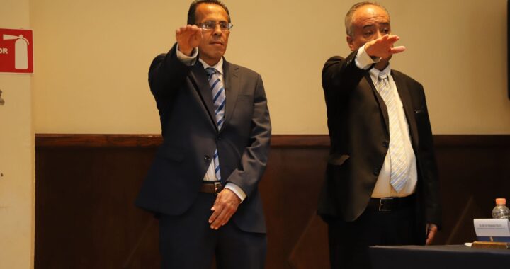 Rinden protesta dos directores de División del Campus Guanajuato UG