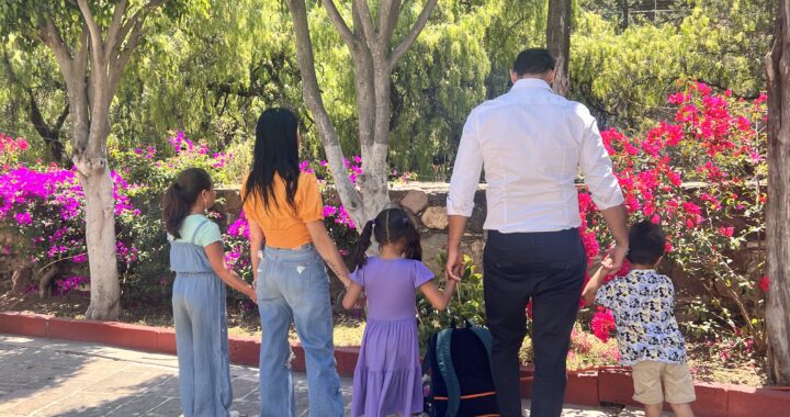 Las Niñas, Niños y Adolescentes tienen Derecho a Vivir en Familia