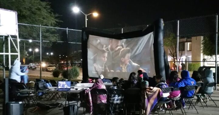 Fomentan valores con cine en los barrios de Guanajuato