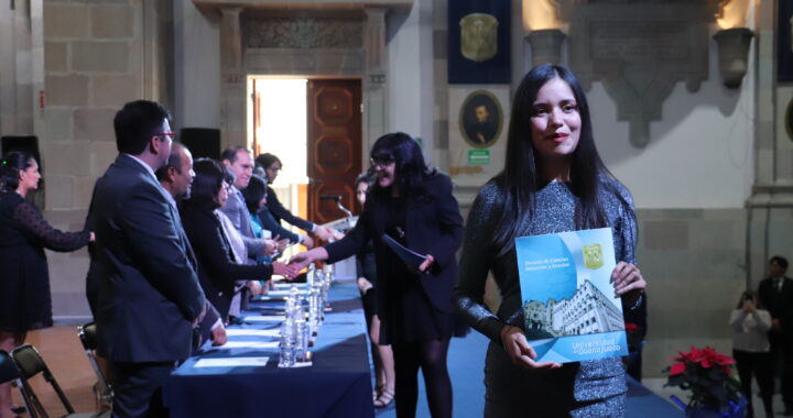 Culminan en UG estudios de licenciatura y posgrado en la DCNE