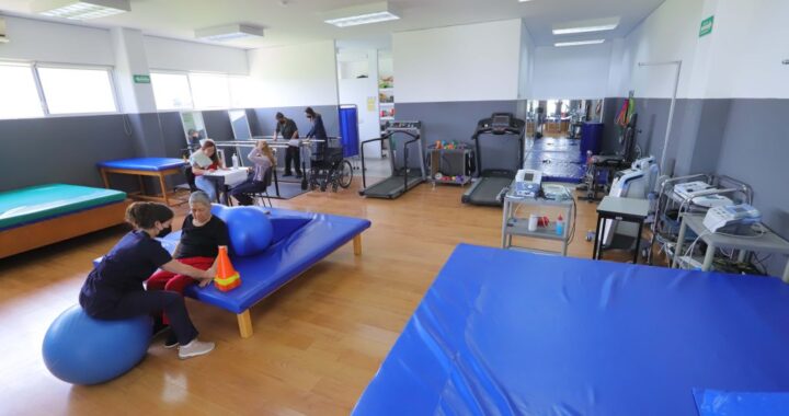 Ofrece DIF municipal terapias de rehabilitación física a costos accesibles