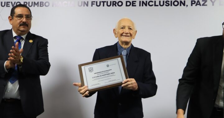 Campus UG Celaya-Salvatierra rinde homenaje al contador Carlos Martínez Inda