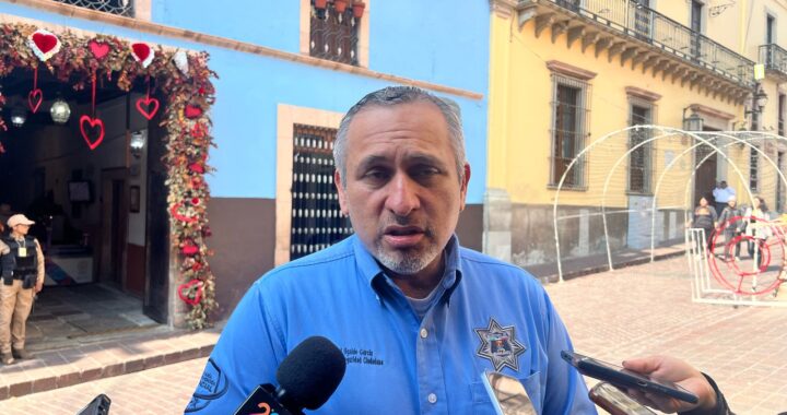 Desalojan a invasores de espacios públicos en la capital