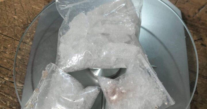 Detenido con presunta droga en una motocicleta