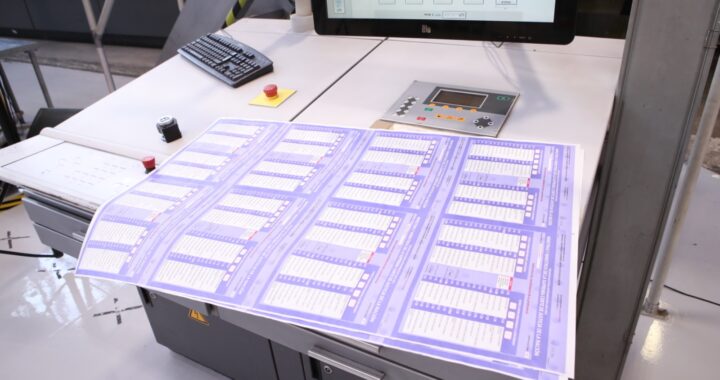 Arranca INE impresión de más de 600 millones de boletas para elección judicial