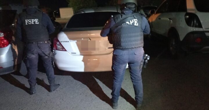Aseguran vehículo robado en San Luis de la Paz con indicios vinculados al robo de transporte de carga