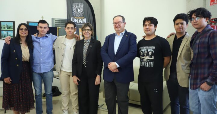 UNAM y UG juntas en conversatorio sobre educación