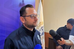Tras detención de jóvenes, niega gobierno municipal, violaciones a la libertad de expresión