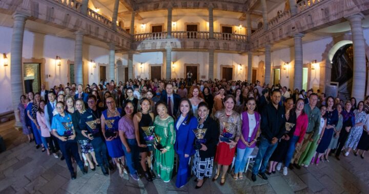 Reconocen a guanajuatenses con el galardón ‘Voces de Mujer’