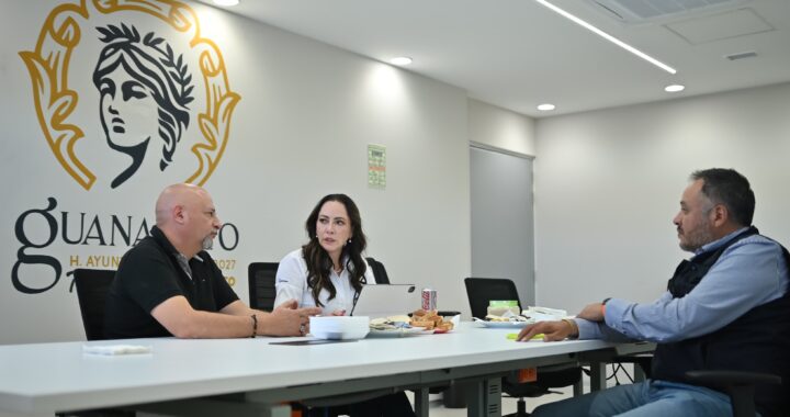 Avanza el proyecto de la escultura de Titán, el perro rescatista