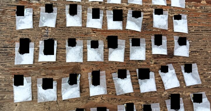 Detienen a hombre con 40 dosis de presunta droga