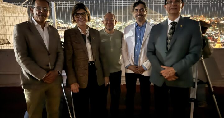 Autoridades universitarias inauguran el XV Curso de Astronomía UG