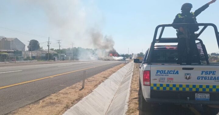 Bloquean carreteras de Guanajuato por hechos violentos en Michoacán y Jalisco