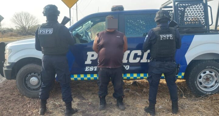 Detienen a servidor público municipal con arma de fuego en Pénjamo 