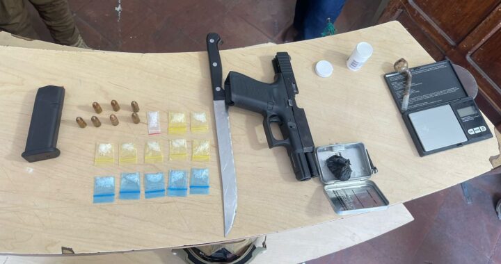 Detienen en Guanajuato a hombre por portación de arma y posesión de droga