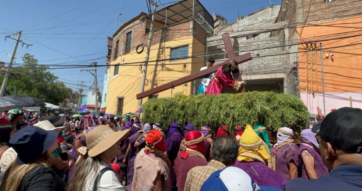 Se vive el viacrucis en la capital, con fe y pasión