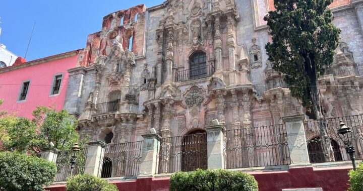 La ruta religiosa está lista, colocación de mobiliario urbano, no es necesario