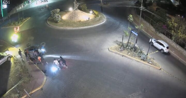 Terminan vacaciones con saldo blanco en la capital; vuelca razer con menores de edad