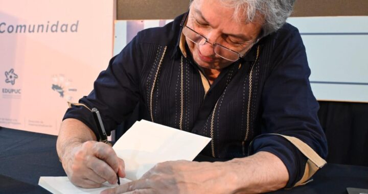 David Toscana presentó la reedición de Lontananza en su visita a la 67 FILUG