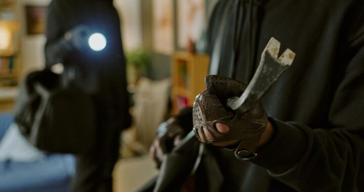 ¿Sales de vacaciones en Semana Santa? Considera estas medidas para prevenir robos en tu vivienda