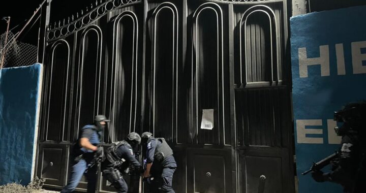 Aseguran a dos inmuebles y detiene tres personas en Cortazar y Villagrán