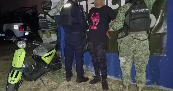 Detienen a presunto narcomenudista en Moroleón