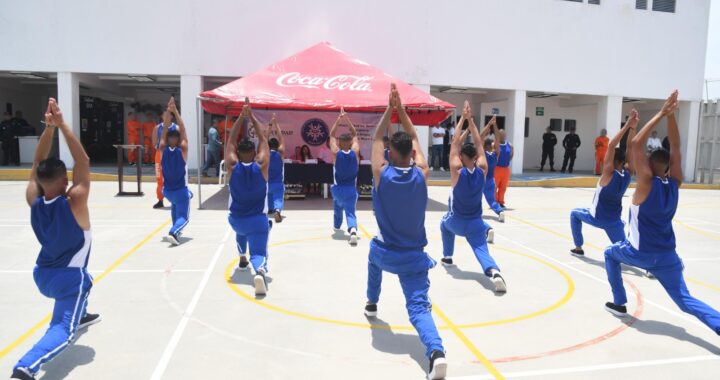 Se gradúa primera generación del programa contra adicciones en el Ceprereso de León