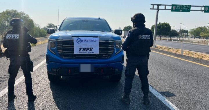 Combate al robo de vehículos; aseguran camioneta y remolque en Celaya