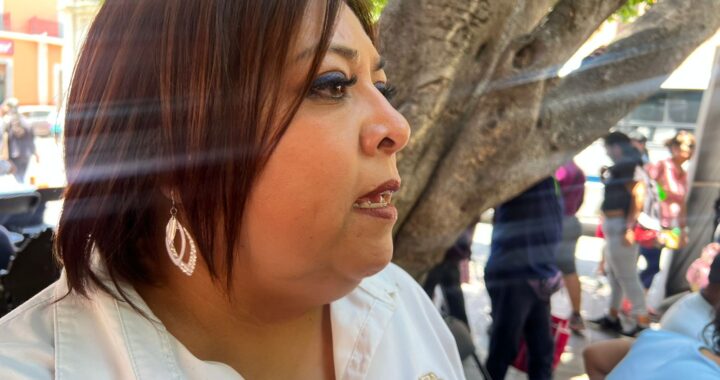 Desmiente tesorera, retención de salario para trabajadores de la administración