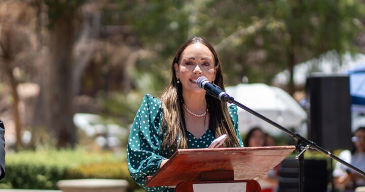 Anuncia alcaldesa entrega de becas en coordinación con el estado