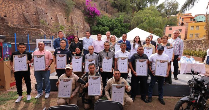 Reconocen  a la Policía de Guanajuato en su 198° Aniversario