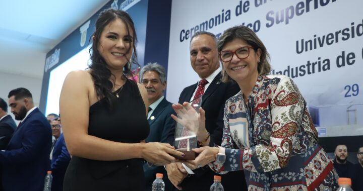 Se cumple el sueño de 17 jóvenes, egresan de la primera generación del TSU en Curtiduría de la UG