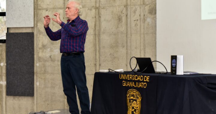 Investigador UG ofrece una perspectiva innovadora para entender la Física y sus implicaciones sociales