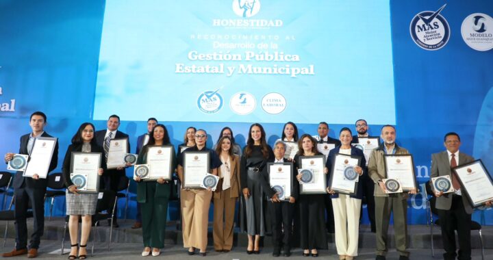 Reconoce Gobernadora labor de servidores públicos del estado y municipios