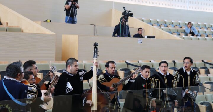 Exhorta Congreso, para que la estudiantina de la UG, sea declarada Patrimonio Cultural Intangible
